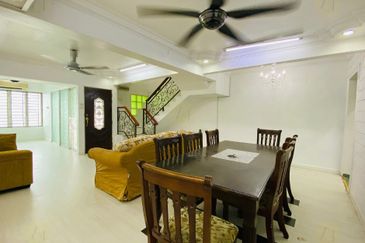 Taman Pinggiran Batu Caves