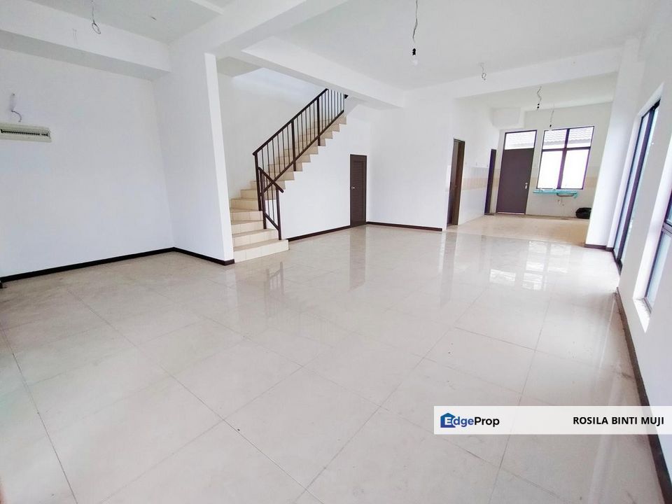 [ END LOT FACING OPEN ] 2-Storey Terrace Saujana KLIA , Selangor, Sepang
