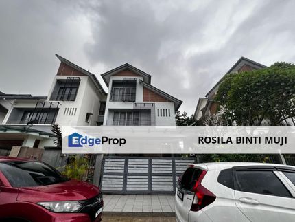 [ RENOVATED ] 2.5 Sty Semi D Seksyen 7 Bandar Baru Bangi , Selangor, Bangi