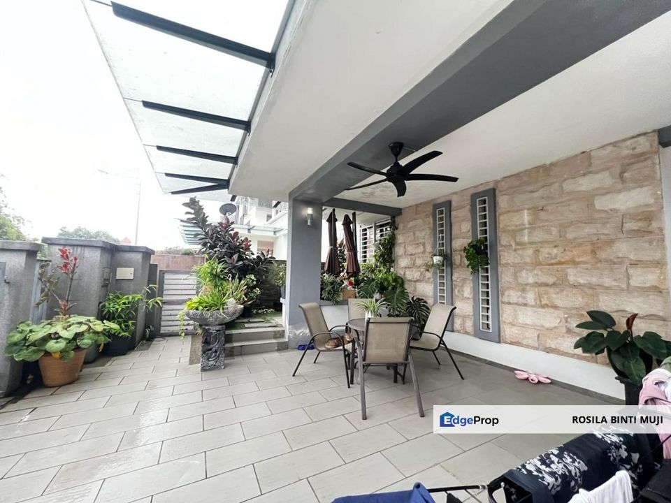 [ RENOVATED ] 2.5 Sty Semi D Seksyen 7 Bandar Baru Bangi , Selangor, Bangi