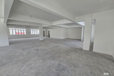 [ END LOT WITH LIFT ] 4 Sty Shop Lot Jalan Diplomatik 1 Presint 15, Putrajaya