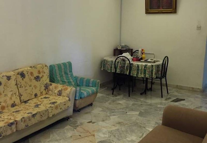 Jalan Suasana, Bandar Tun Hussein Onn