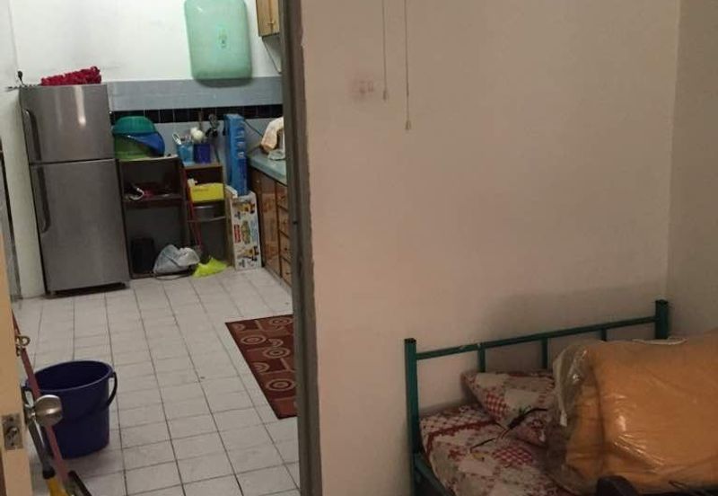 Jalan Suasana, Bandar Tun Hussein Onn