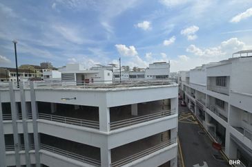 [ CORNER LOT ] 4 Sty Shop Office Jalan Diplomatik 1 Presint 15, Putrajaya