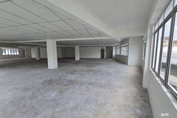 [ CORNER LOT ] 4 Sty Shop Office Jalan Diplomatik 1 Presint 15, Putrajaya