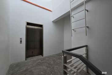 [ CORNER LOT ] 4 Sty Shop Office Jalan Diplomatik 1 Presint 15, Putrajaya