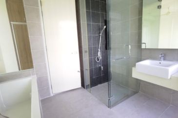 Duta Villa, Presint 14