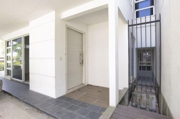 Duta Villa, Presint 14