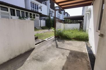 Duta Villa, Presint 14