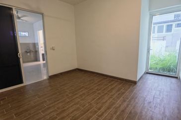 Duta Villa, Presint 14