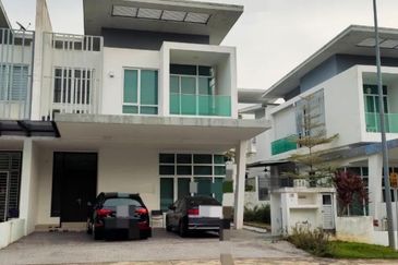 Clover Garden Residences