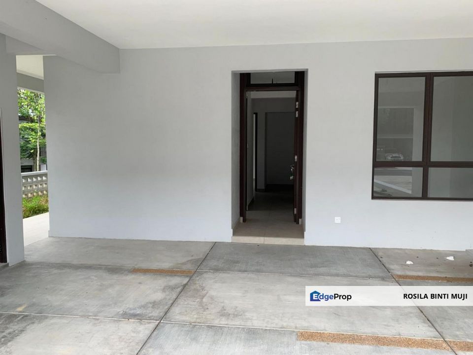 [ GOOD LOCATION ] Classic Design End Lot 3 Storey Terrace Sharing Roof Phase 1 The Mulia Residence Cyberjaya , Selangor, Cyberjaya