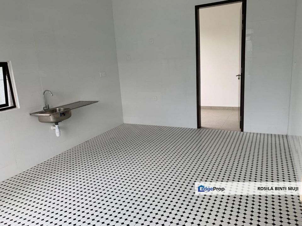 [ GOOD LOCATION ] Classic Design End Lot 3 Storey Terrace Sharing Roof Phase 1 The Mulia Residence Cyberjaya , Selangor, Cyberjaya