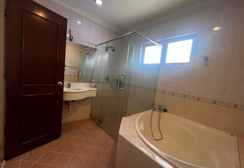 The Serenity Promenade Lakeside @ Perdana Lakeview East