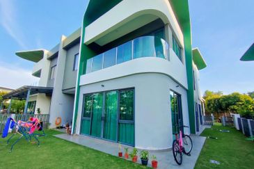 Lepironia Gardens, Setia Eco Glades