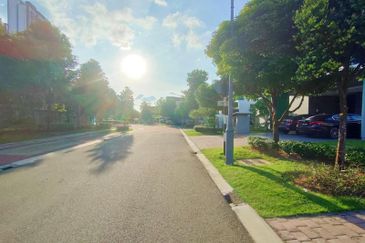 Lepironia Gardens, Setia Eco Glades