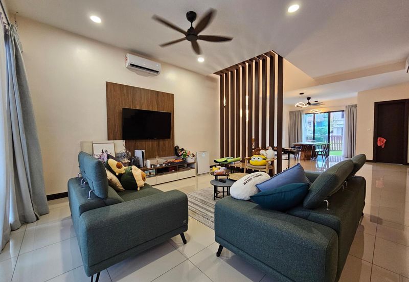 Isle of Botanica, Setia Eco Glades