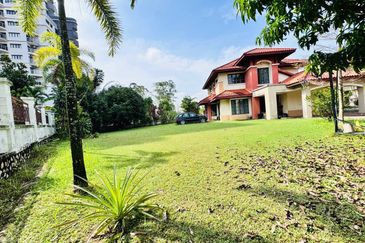 [ CORNER ] Huge Land Double Storey Bungalow Ara Damansara Petaling Jaya 
