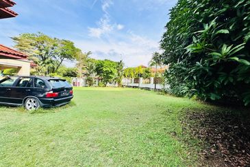 [ CORNER ] Huge Land Double Storey Bungalow Ara Damansara Petaling Jaya 