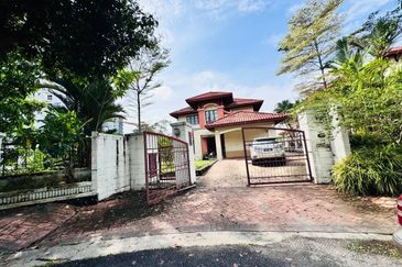 [ CORNER ] Huge Land Double Storey Bungalow Ara Damansara Petaling Jaya 