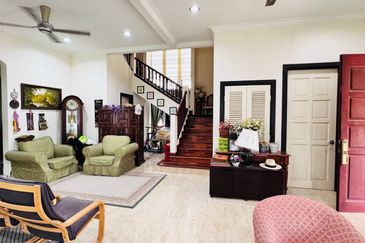 [ CORNER ] Huge Land Double Storey Bungalow Ara Damansara Petaling Jaya 