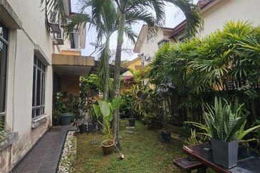 Jalan Seri Putra 4/5