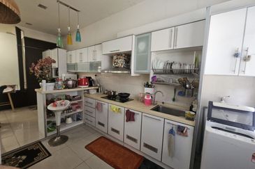 Jalan Seri Putra 4/5