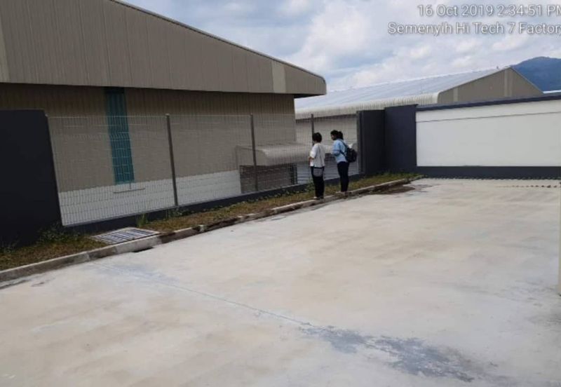 [ CURRENTLY TENANTED ] Semi-D Factory For Sale @ Jalan Hitech 7, Kawasan Perindustrian Hitech, Semenyih