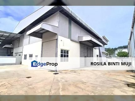 [ CURRENTLY TENANTED ] Semi-D Factory For Sale @ Jalan Hitech 7, Kawasan Perindustrian Hitech, Semenyih, Selangor, Semenyih