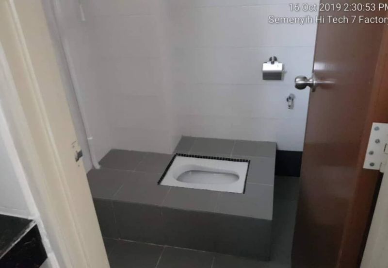 [ CURRENTLY TENANTED ] Semi-D Factory For Sale @ Jalan Hitech 7, Kawasan Perindustrian Hitech, Semenyih