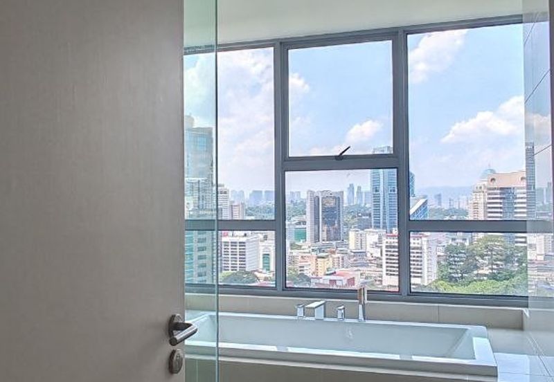 Suasana Bukit Ceylon