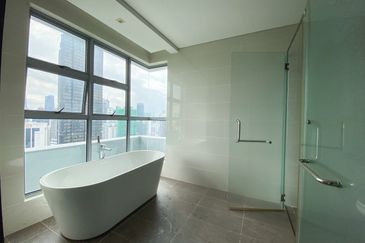 Suasana Bukit Ceylon