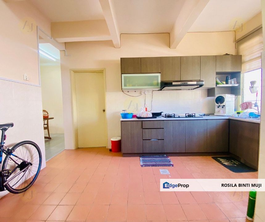 [ CORNER LOT ] Reno 2Sty Terrace House at Taman Ukay Bistari , Selangor, Ampang