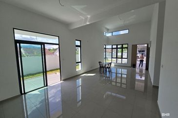 Taman Santalia Villa