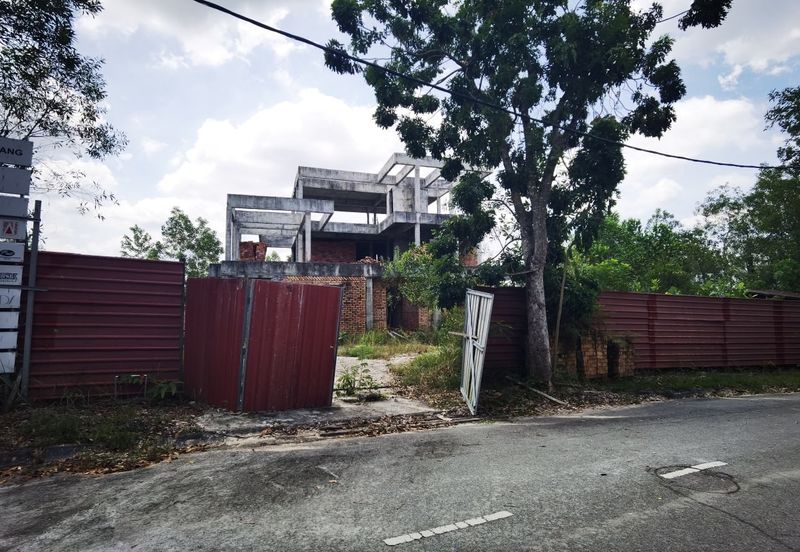 Bandar Bukit Mahkota Bangi Rumah Banglo 3 Tingkat Untuk Dijual 