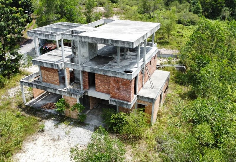 Bandar Bukit Mahkota Bangi Rumah Banglo 3 Tingkat Untuk Dijual 