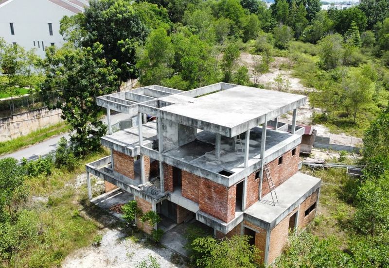 Bandar Bukit Mahkota Bangi Rumah Banglo 3 Tingkat Untuk Dijual 