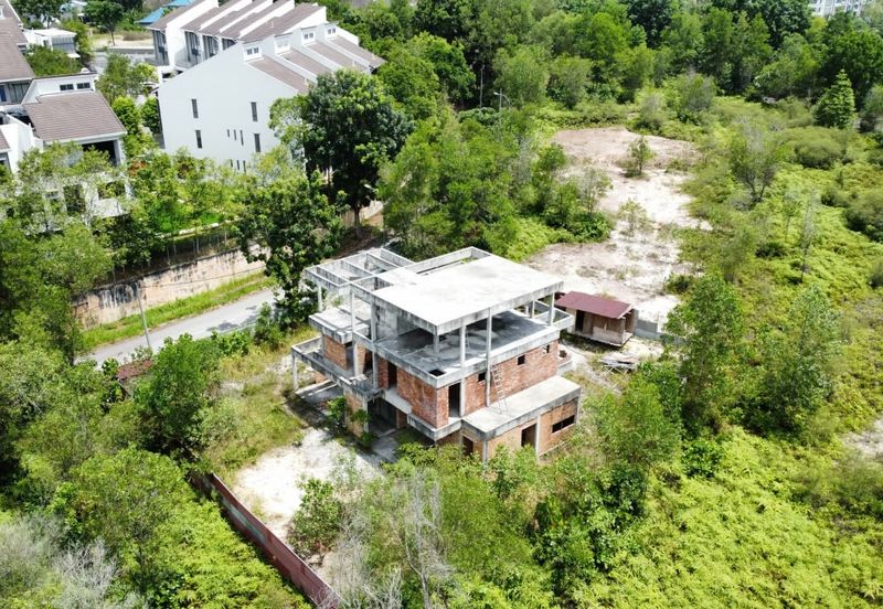 Bandar Bukit Mahkota Bangi Rumah Banglo 3 Tingkat Untuk Dijual 