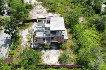 Bandar Bukit Mahkota Bangi Rumah Banglo 3 Tingkat Untuk Dijual 