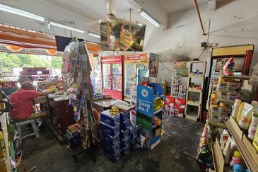 [ GOOD LOCATION ] Rumah Kedai 2 Tkt Taman Sri Intan Seksyen 7 Bangi 