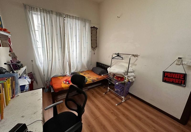 [ RENOVATED ] 3 Sty Semi Detach House Taman Tropika 2 Bangi  