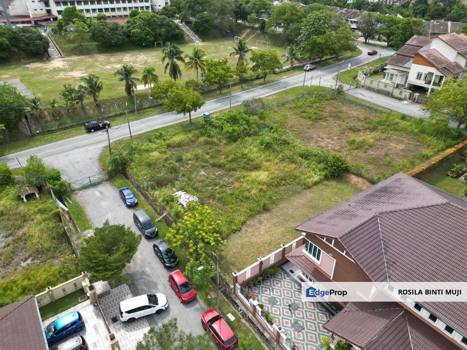 [ CORNER ] Bungalow Lot Seksyen 4 Bandar Baru Bangi, Selangor, Bangi