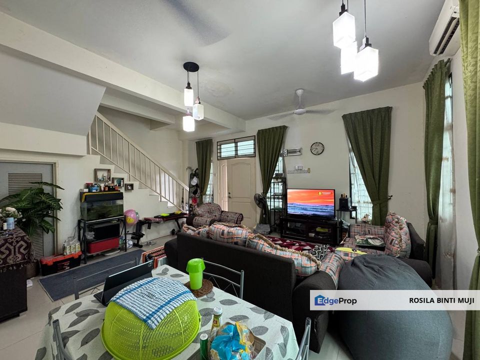 RENOVATED SEMI-D Cluster 2 storey house SP9, Bandar Saujana Putra , Selangor, Jenjarom