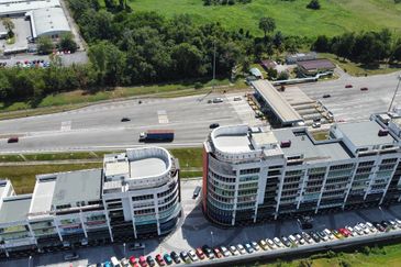 Ostia Bangi Business Avenue