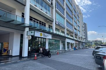 Ostia Bangi Business Avenue