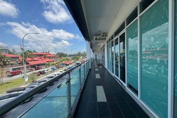 Ostia Bangi Business Avenue