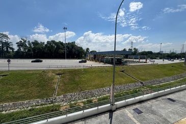 Ostia Bangi Business Avenue