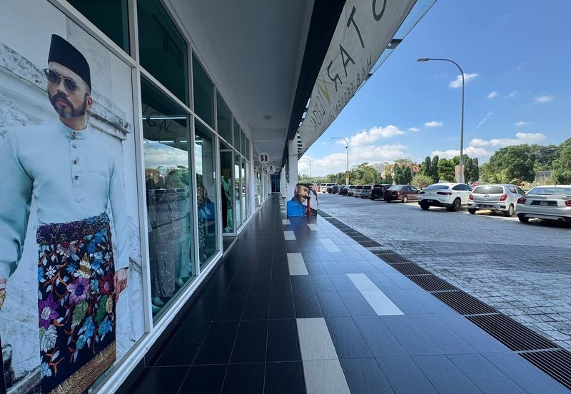 Ostia Bangi Business Avenue