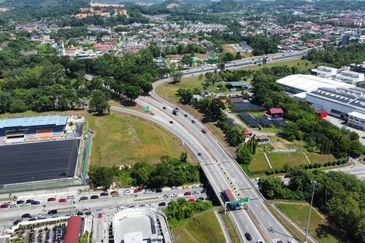Ostia Bangi Business Avenue
