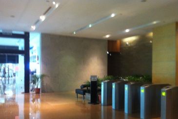 Centerpoint South, Mid Valley City